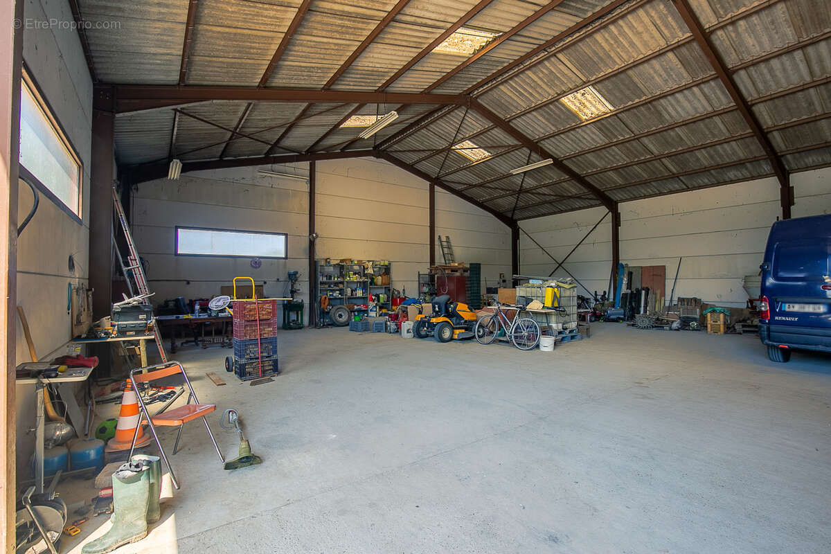 Commerce à MALLEMORT