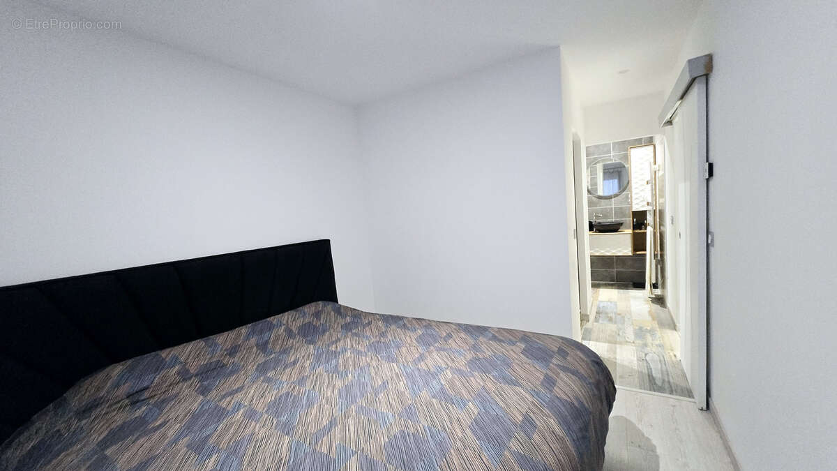 Maison à SAINT-MAGNE-DE-CASTILLON