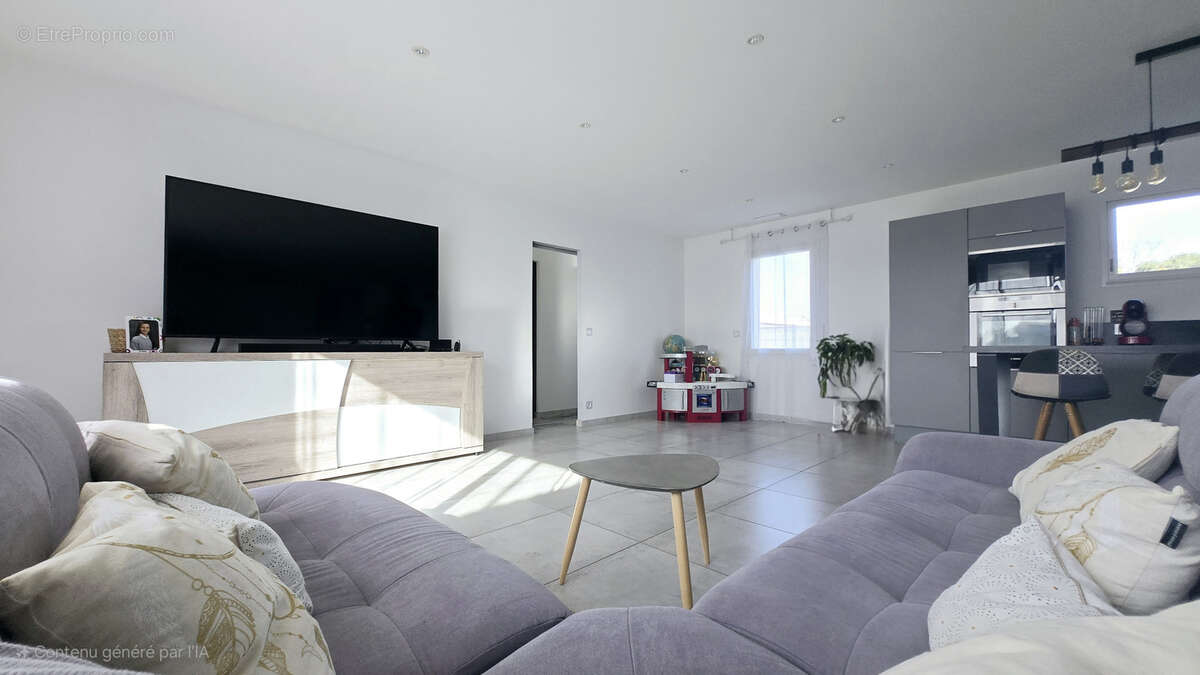 Maison à SAINT-MAGNE-DE-CASTILLON