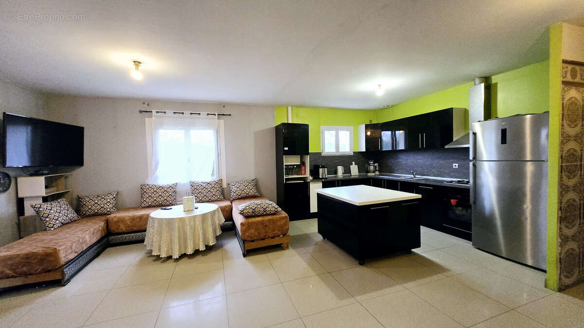 Maison à LAMOTHE-MONTRAVEL