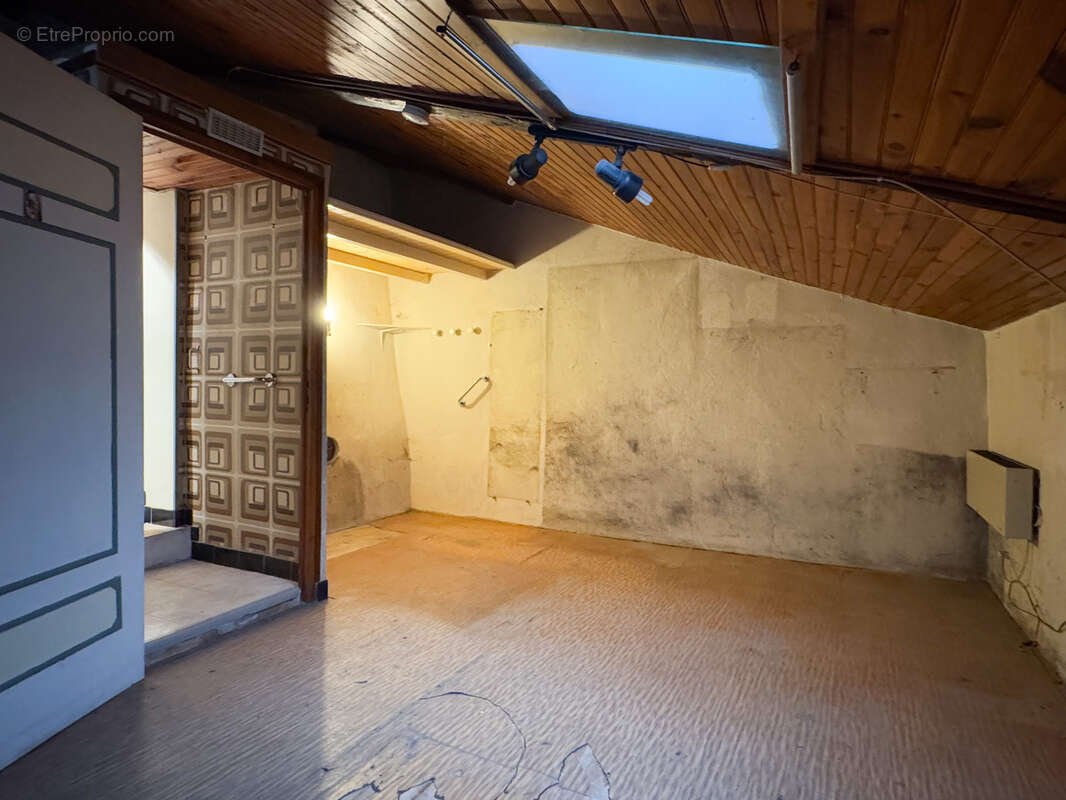 Maison à SAINT-FORTUNAT-SUR-EYRIEUX