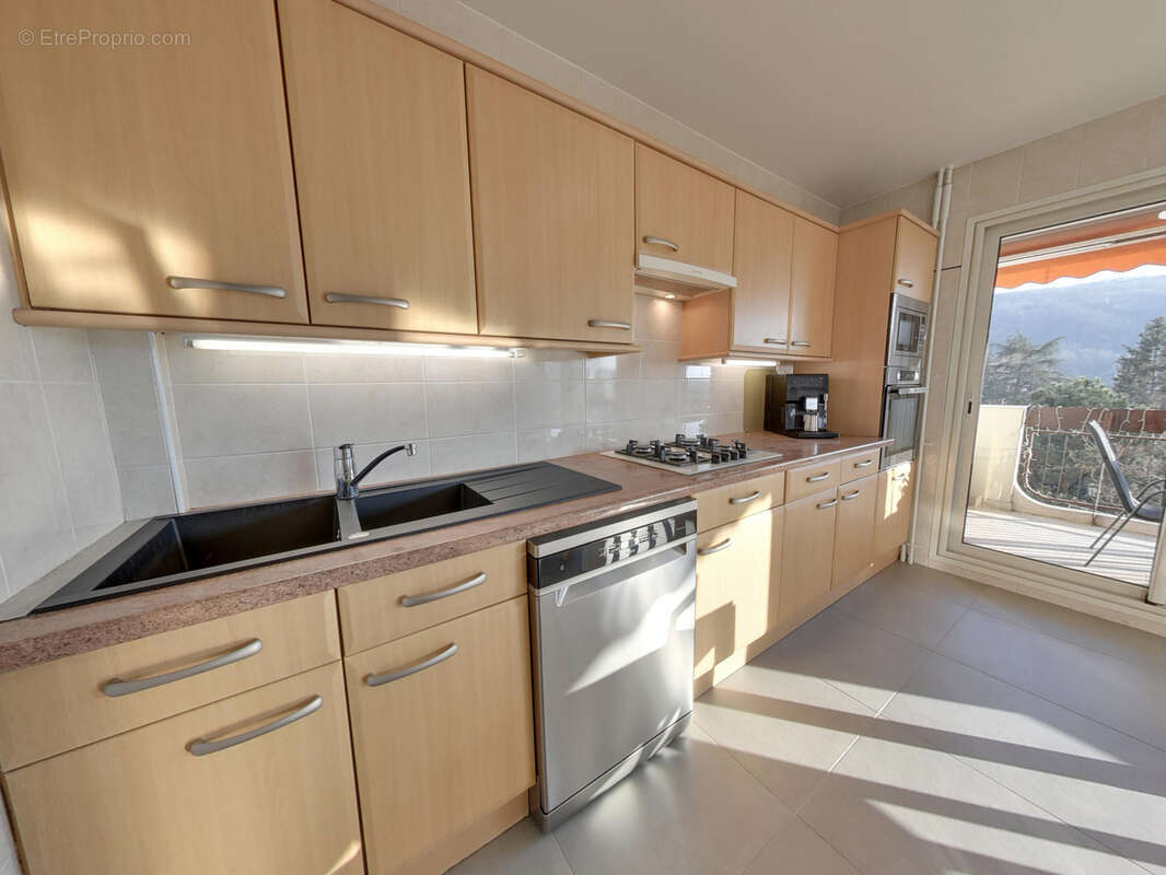 Appartement à ECHIROLLES