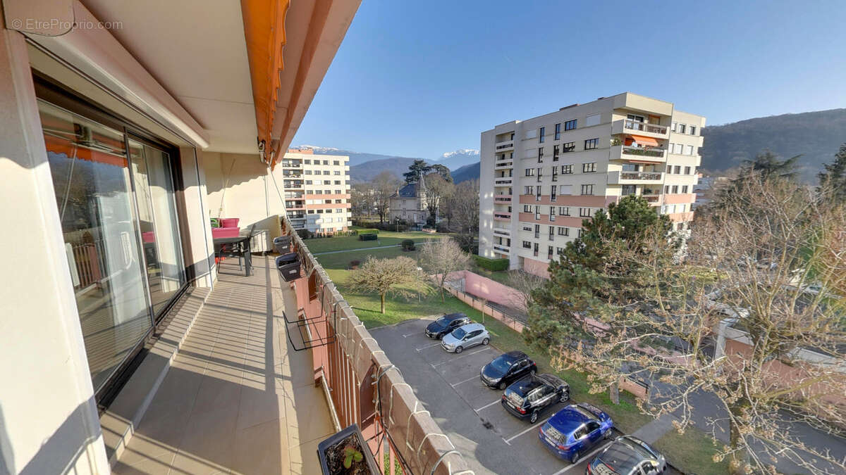 Appartement à ECHIROLLES