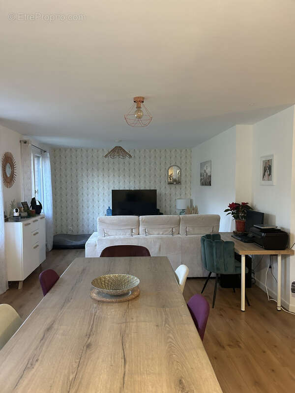 Maison à OSTRICOURT