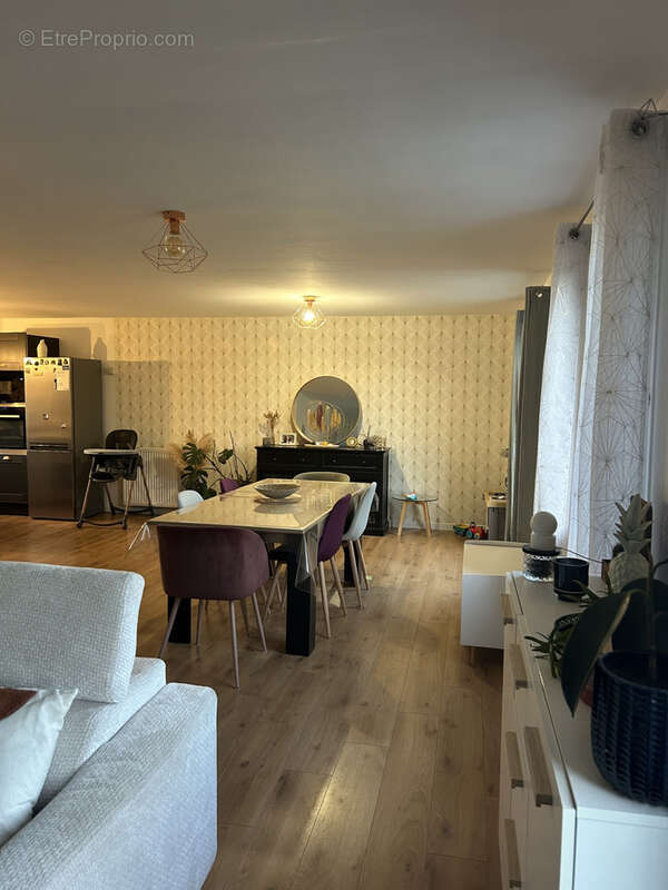 Maison à OSTRICOURT