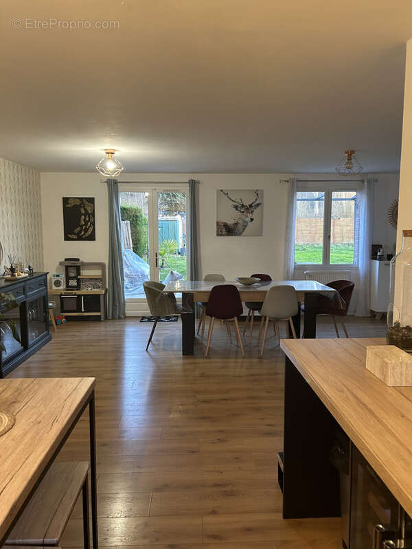 Maison à OSTRICOURT