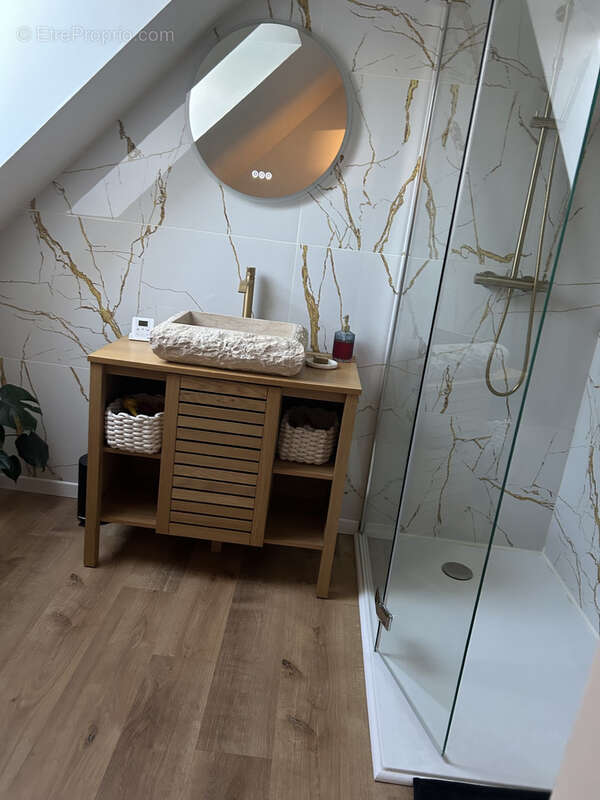 Maison à OSTRICOURT