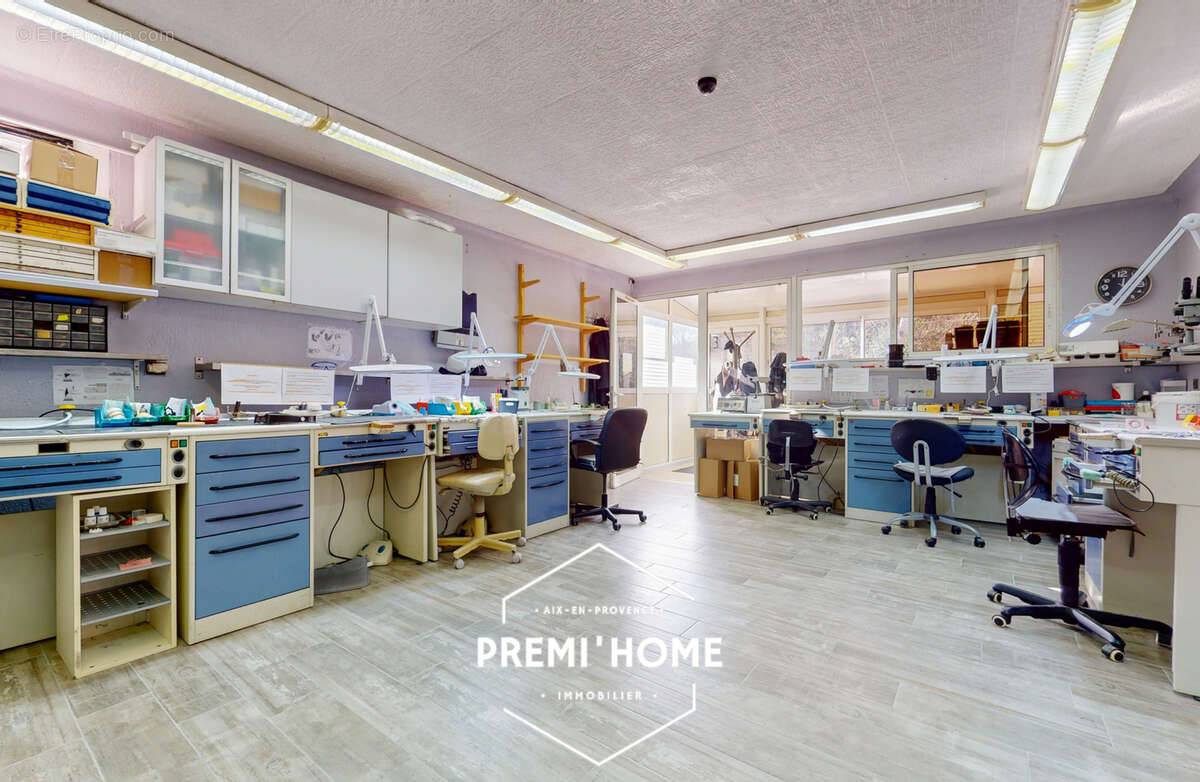 Commerce à AIX-EN-PROVENCE