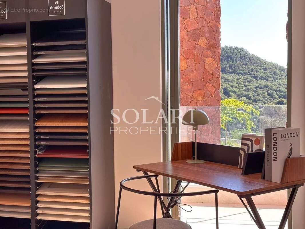 Appartement à LES ADRETS-DE-L&#039;ESTEREL