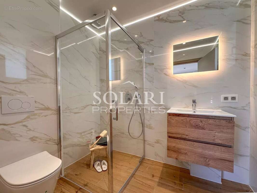 Appartement à LES ADRETS-DE-L&#039;ESTEREL