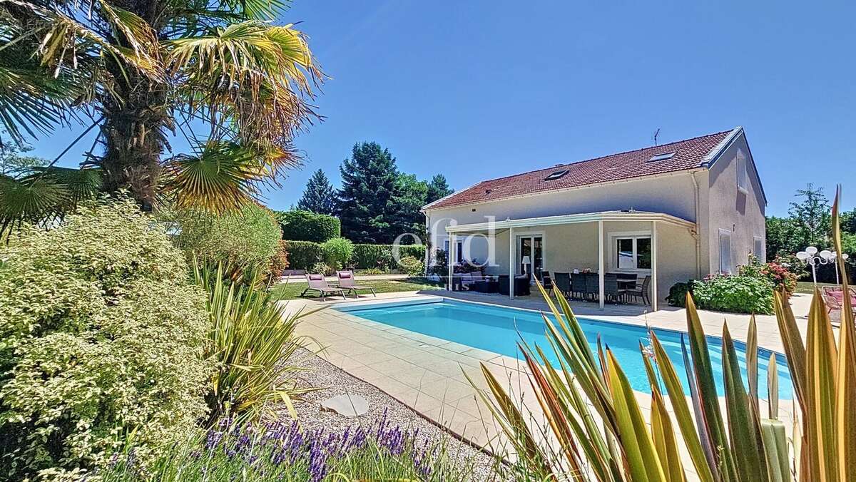 Maison à VILLECRESNES