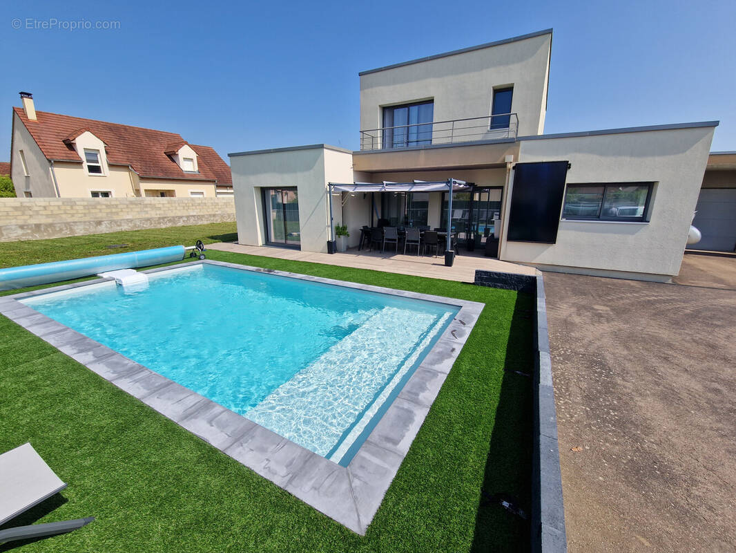 Maison à SAINTE-MARIE-LA-BLANCHE