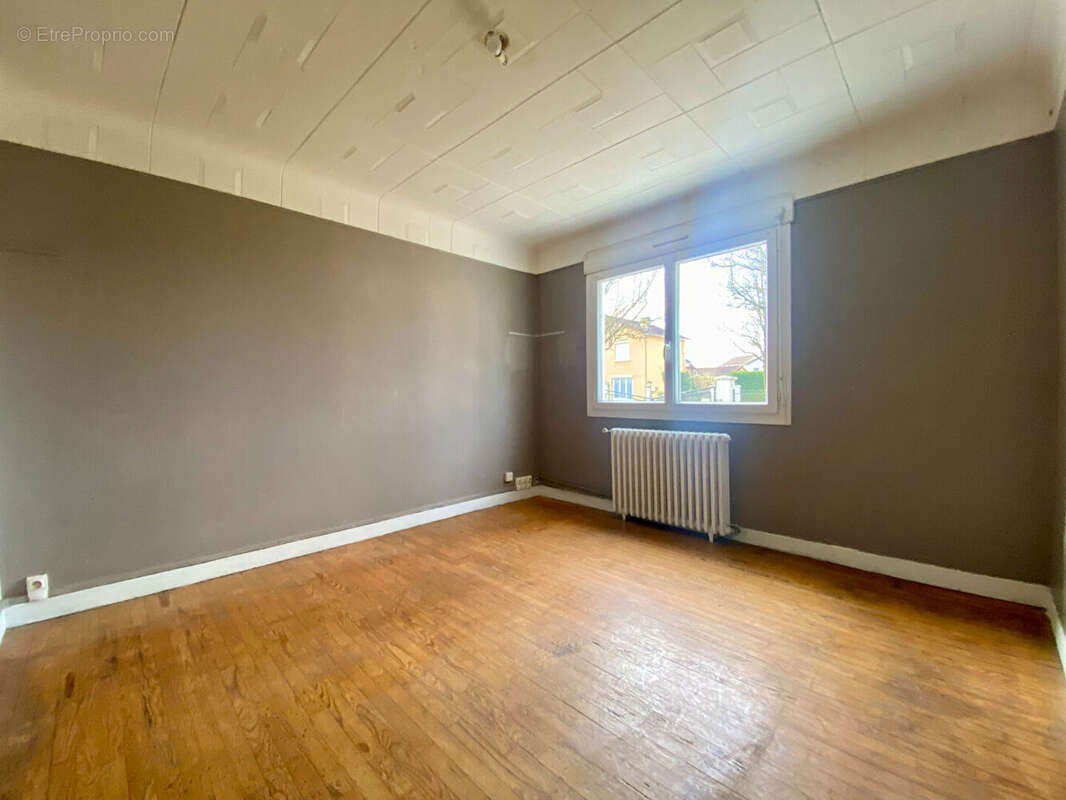 Maison à OLORON-SAINTE-MARIE