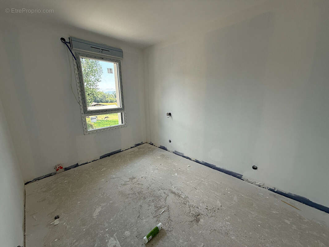 Appartement à BRENTHONNE