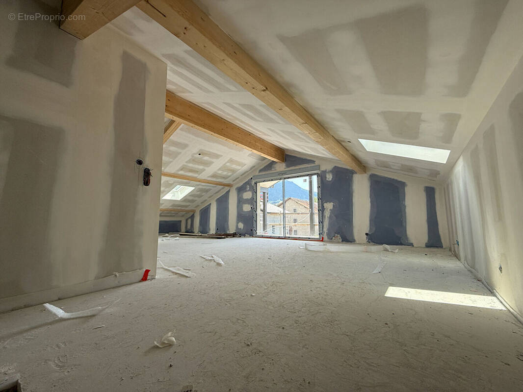 Appartement à BRENTHONNE