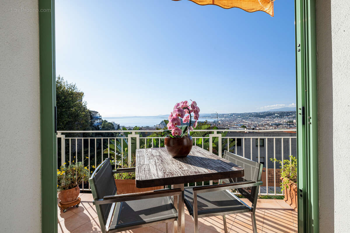 Appartement à NICE