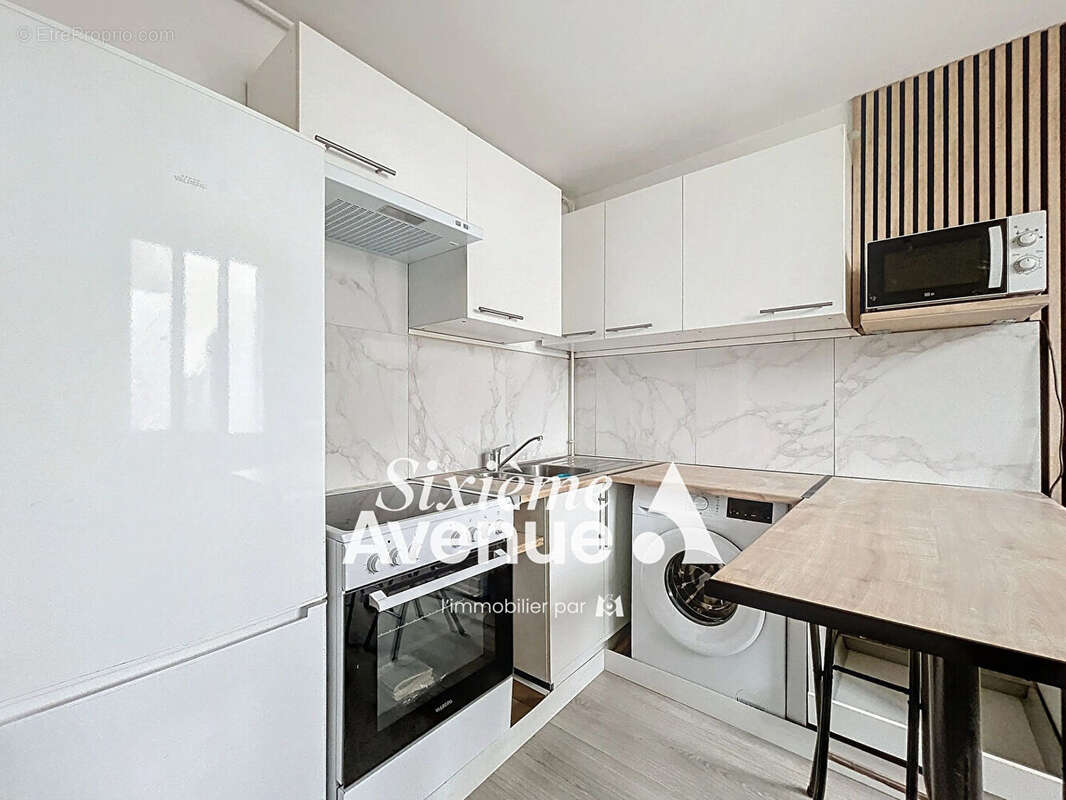 Appartement à DECINES-CHARPIEU