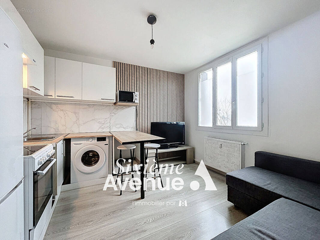 Appartement à DECINES-CHARPIEU