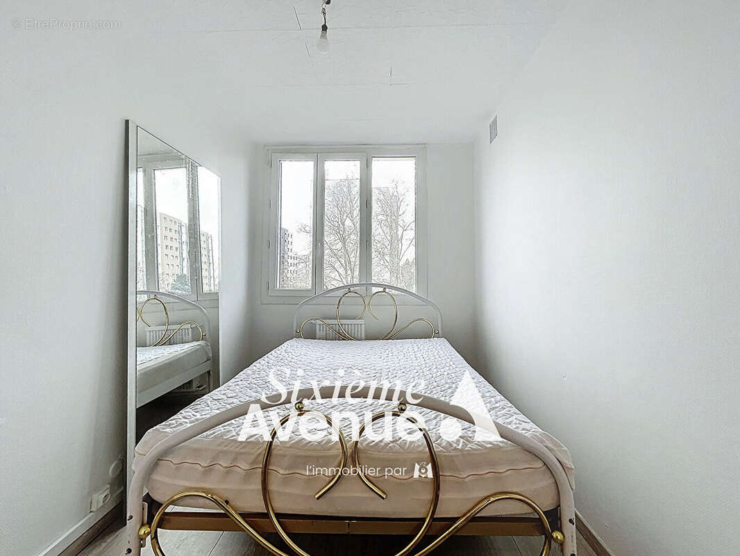 Appartement à DECINES-CHARPIEU