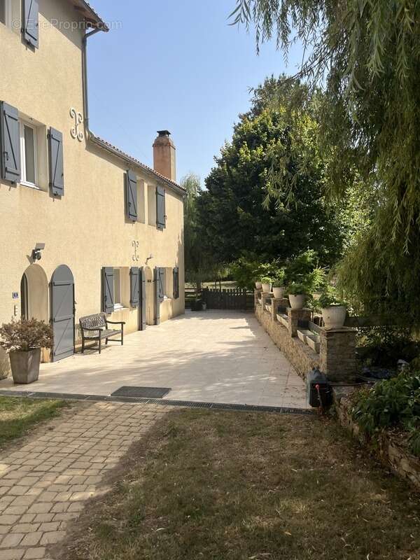 Maison à ROCHESERVIERE