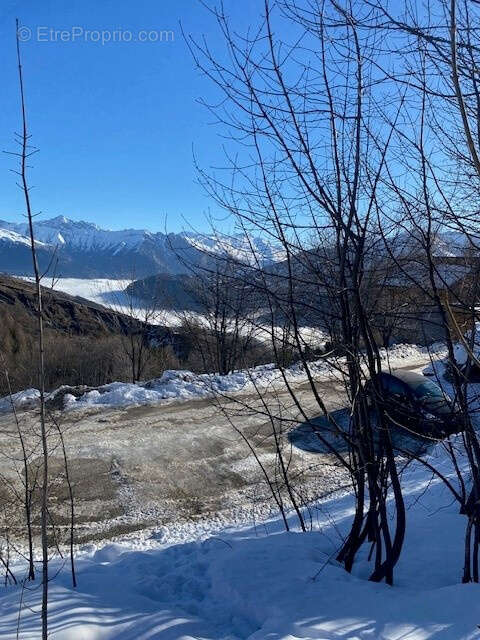 Terrain à LE CHATEL