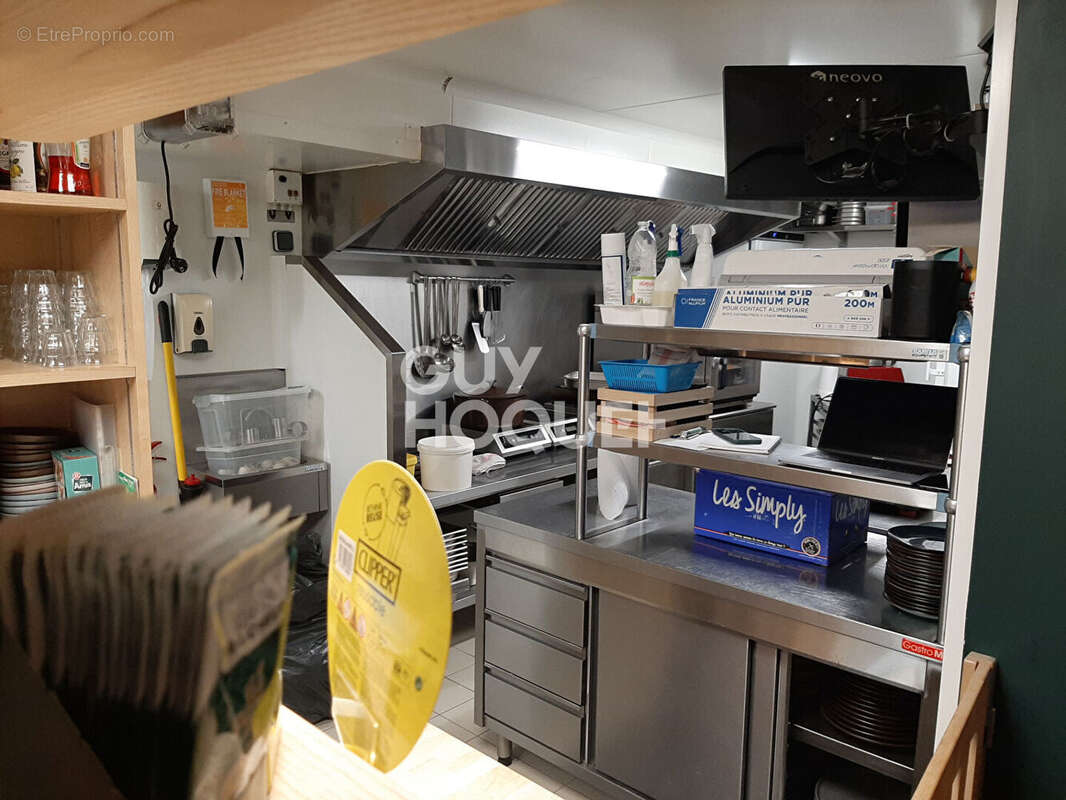 Commerce à LUCENAY-L&#039;EVEQUE