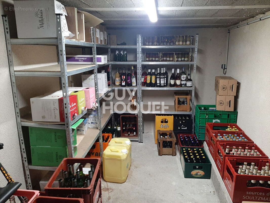 Commerce à LUCENAY-L&#039;EVEQUE