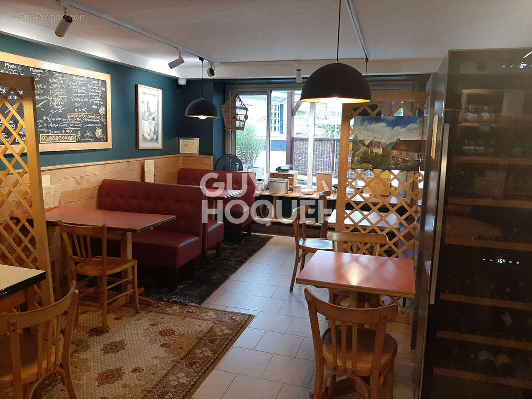 Commerce à LUCENAY-L&#039;EVEQUE