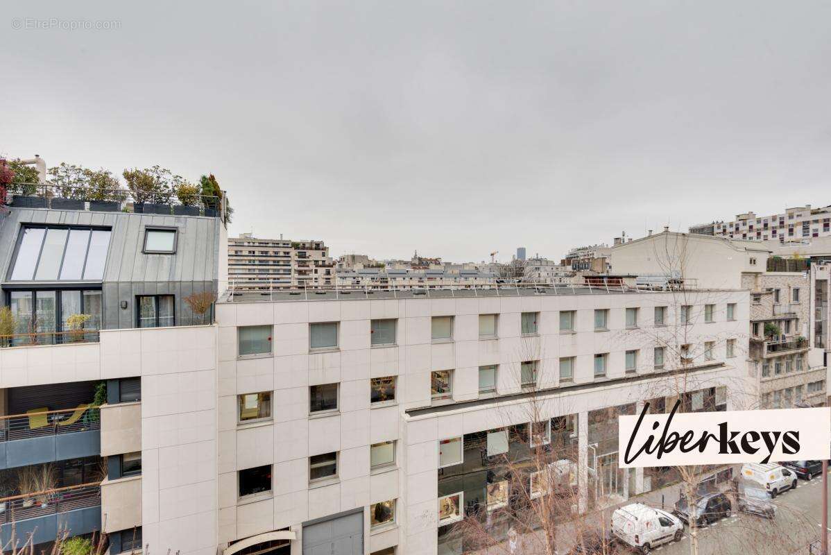 Appartement à PARIS-15E