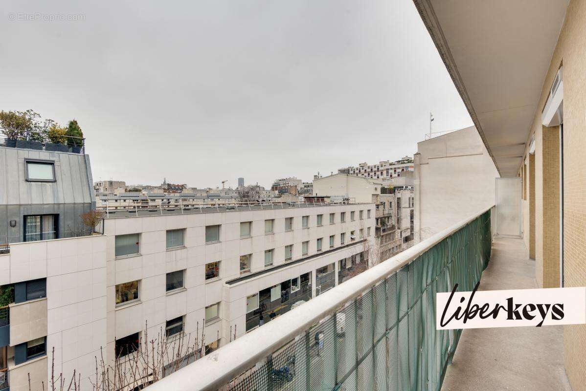 Appartement à PARIS-15E