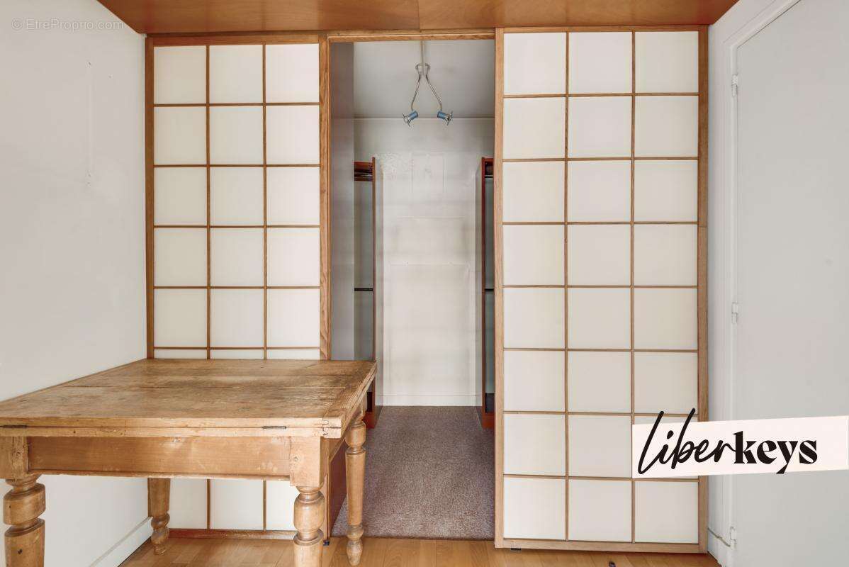 Appartement à PARIS-15E