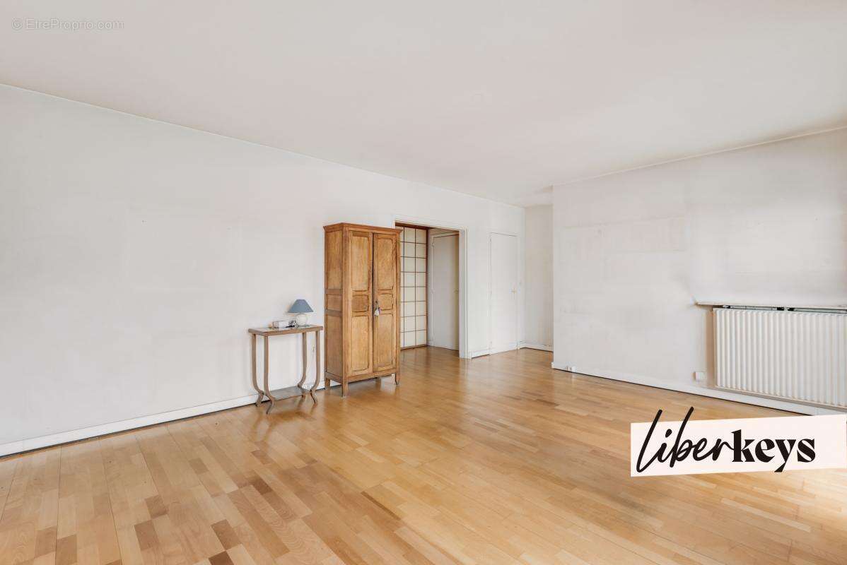 Appartement à PARIS-15E