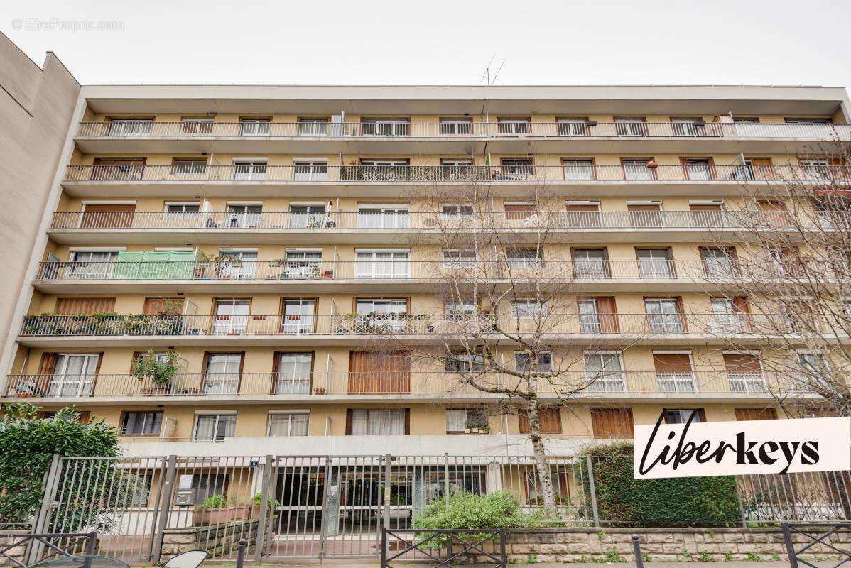 Appartement à PARIS-15E