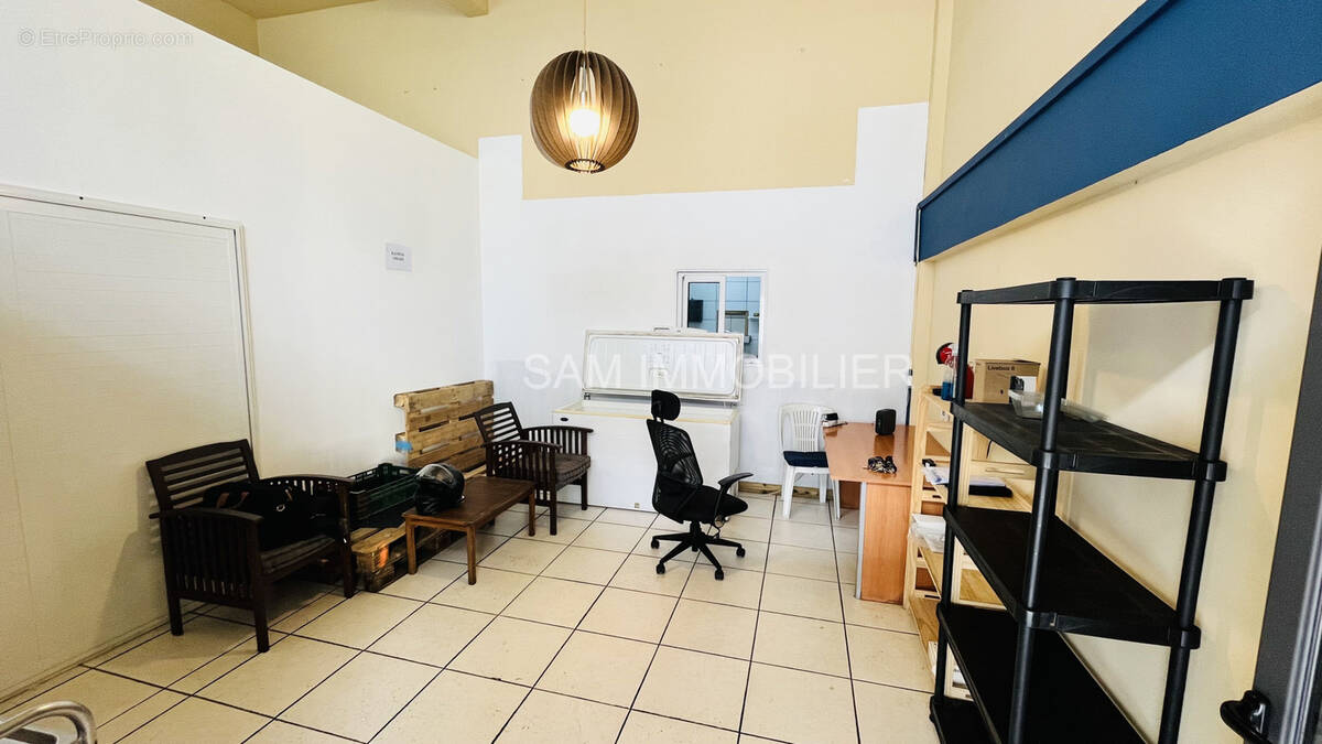 Commerce à LE TAMPON