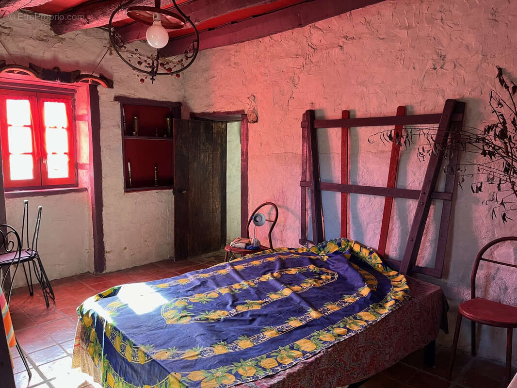 Maison à CHATEAU-CHERVIX