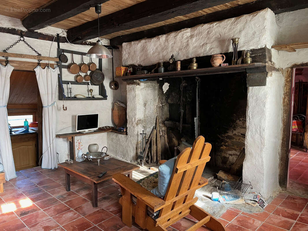 Maison à CHATEAU-CHERVIX