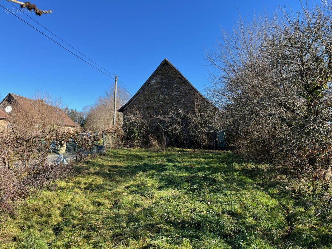 Maison à CHATEAU-CHERVIX