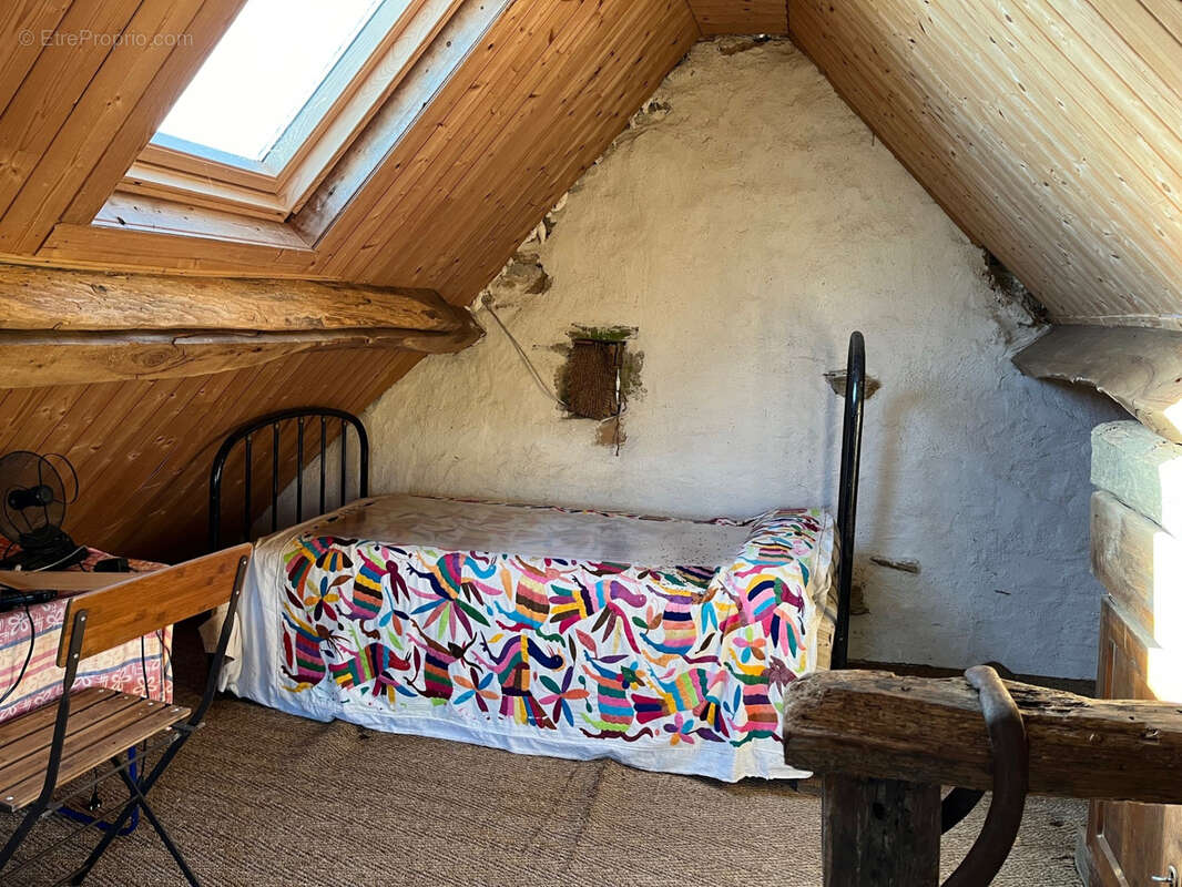 Maison à CHATEAU-CHERVIX