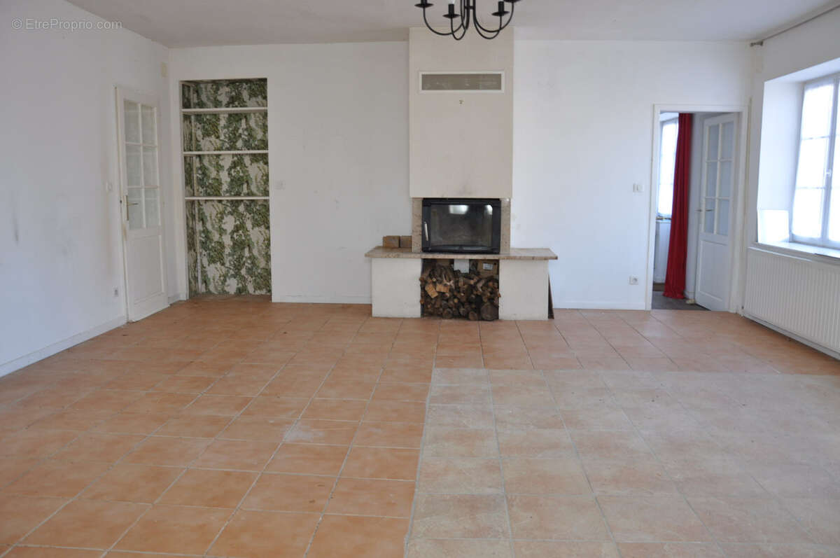 Maison à DROITURIER