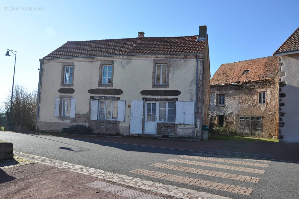 Maison à DROITURIER