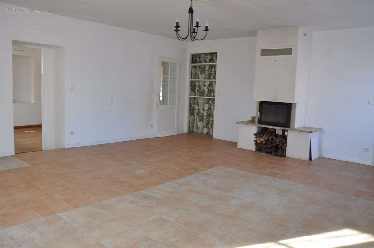 Maison à DROITURIER