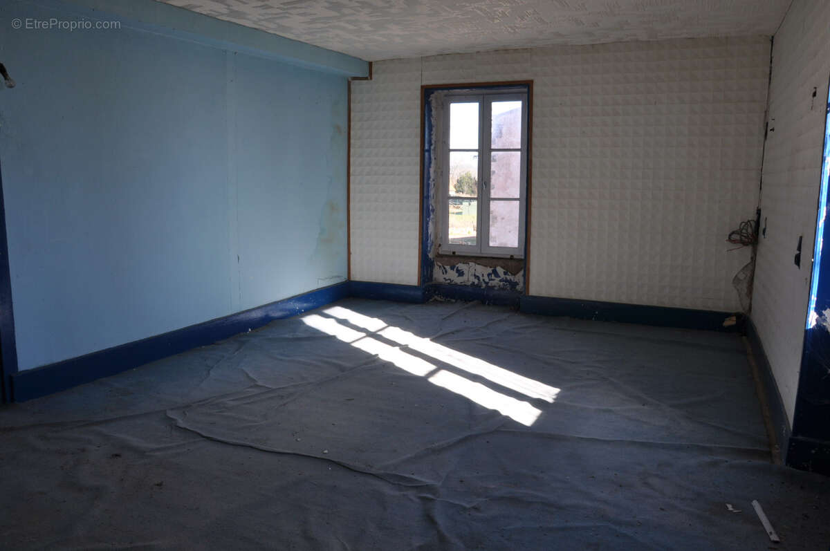 Maison à DROITURIER