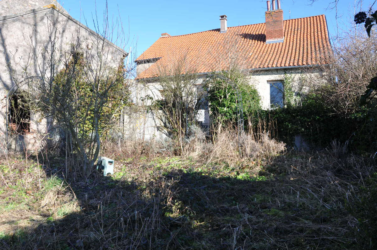 Maison à DROITURIER