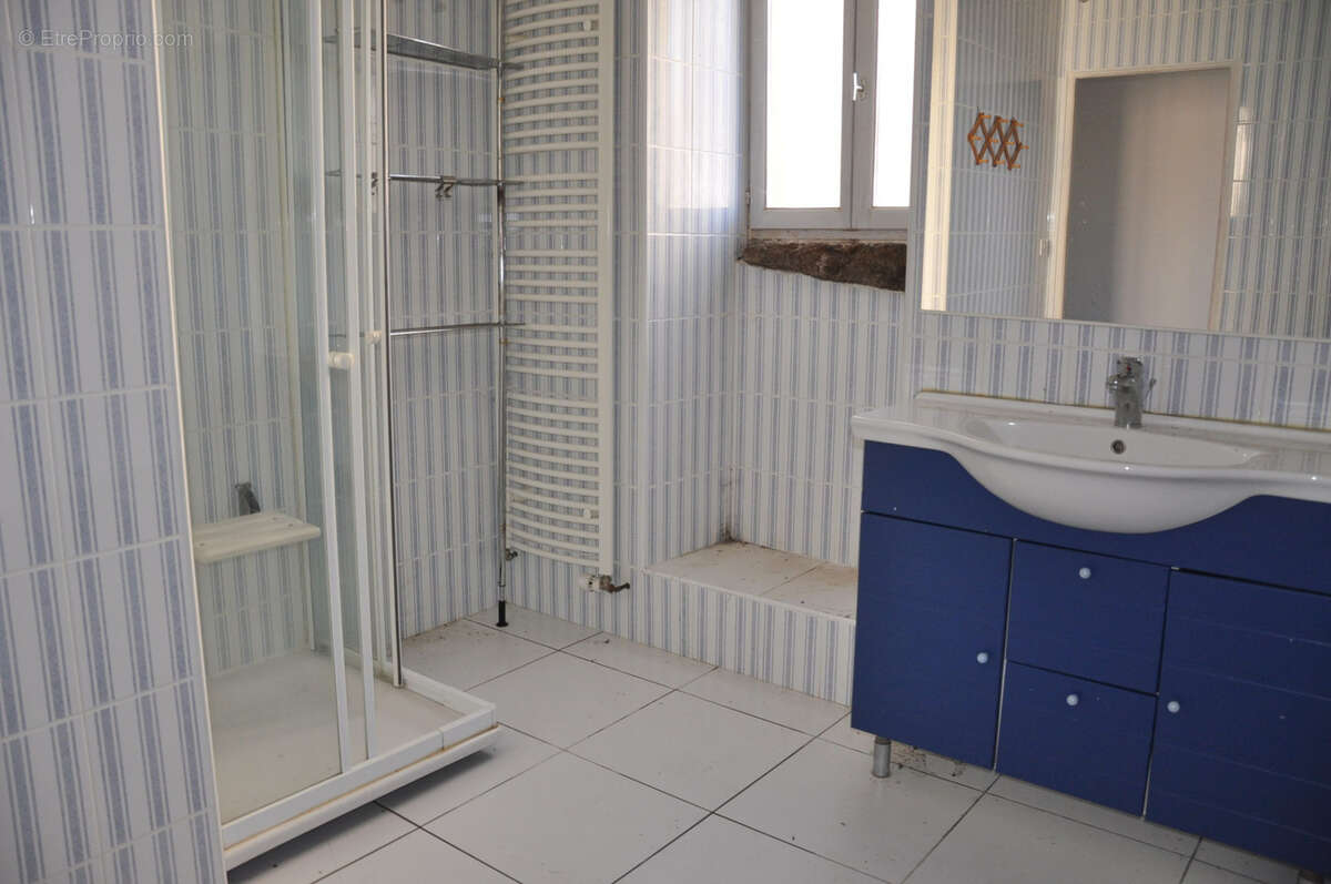 Maison à DROITURIER