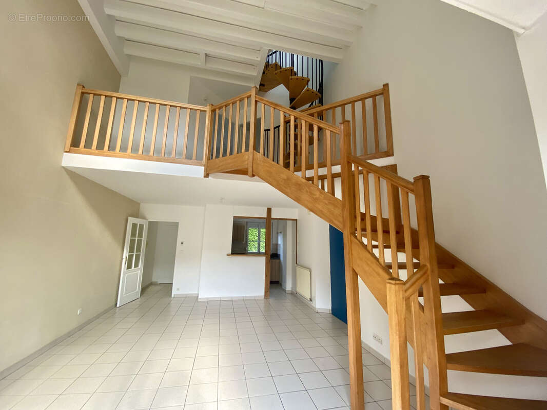 Appartement à SAINT-SATURNIN