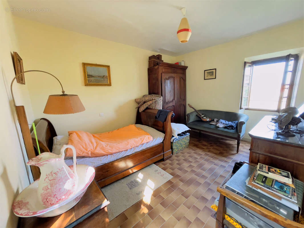 Maison à LABASTIDE-DE-VIRAC