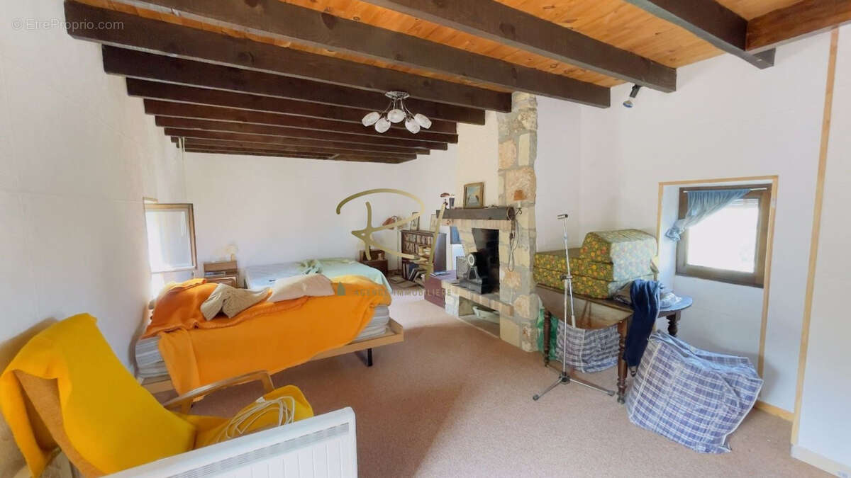 Maison à LABASTIDE-DE-VIRAC