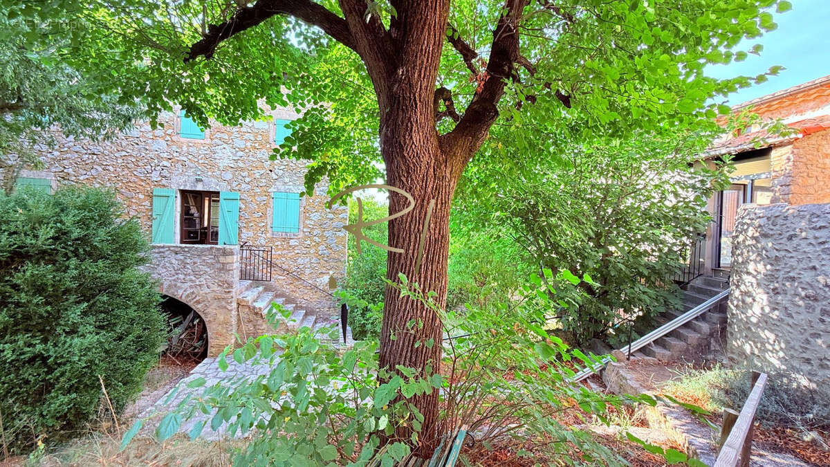 Maison à LABASTIDE-DE-VIRAC