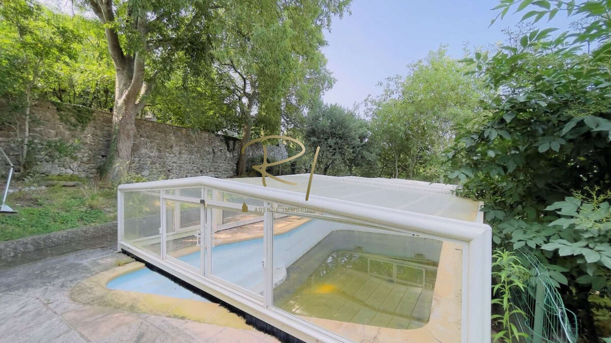 Maison à LABASTIDE-DE-VIRAC