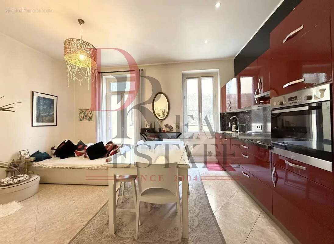 Appartement à BEAUSOLEIL